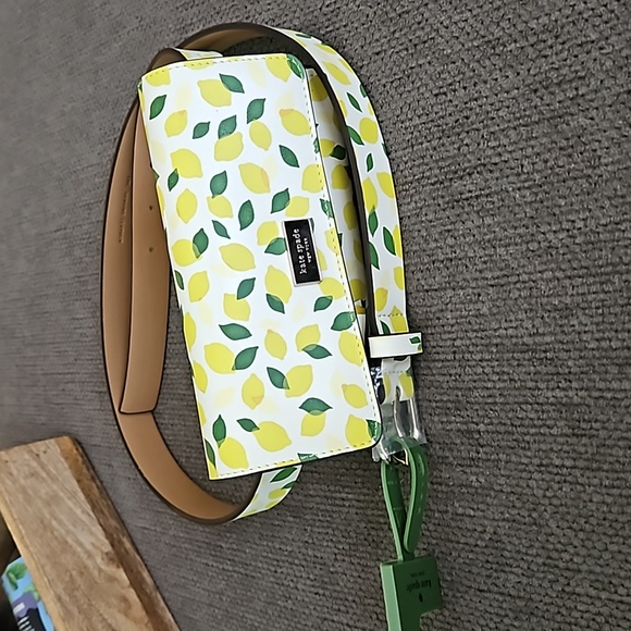 Kate Spade NWT Leather lemon print belt bag MSRP $98 π - Picture 4 of 10